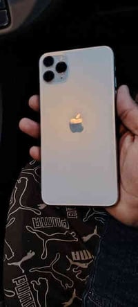 آيفون ١١ برو ماكس • بطارية ٧٤ • مكفول