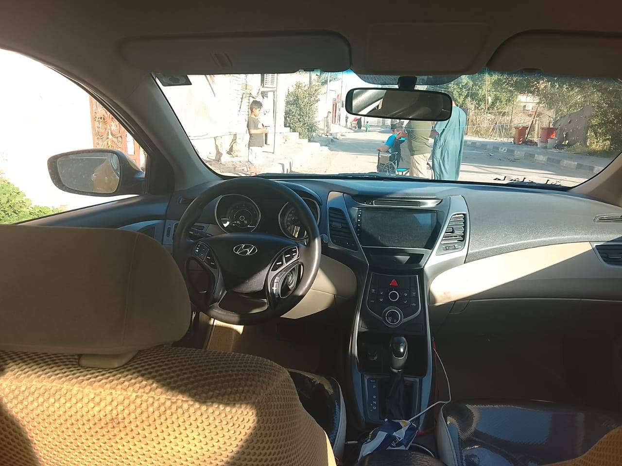 سلام عليكم النترا موديل 16 خليجي محرك 1600السياره بسمي. السعر 100 وبيها مجال رقمي ***********
