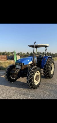 نيوهولند ٨٠ • ٢٠١٢ • بابل