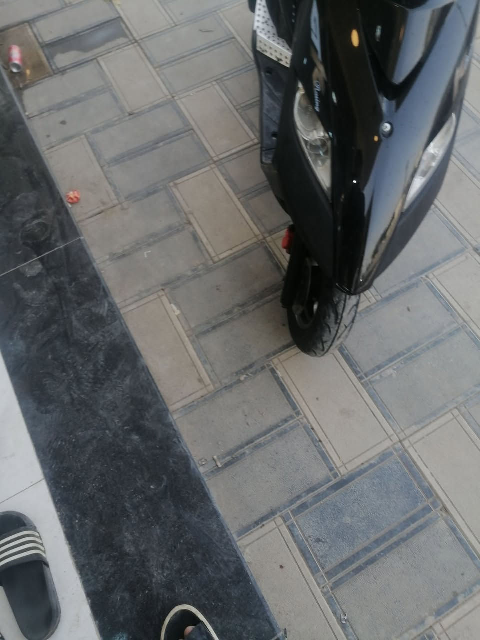 سلام عليكم دراجه للبيع Gtrثعلب دراجه  بلاديه نقصه بس قبق كلجات  كفراته مختمه وياله مختمه  كهربائياته كله شغاله ابيع كوم حديد ب٤٥٠ وبيها مجال بسيط  ***********
