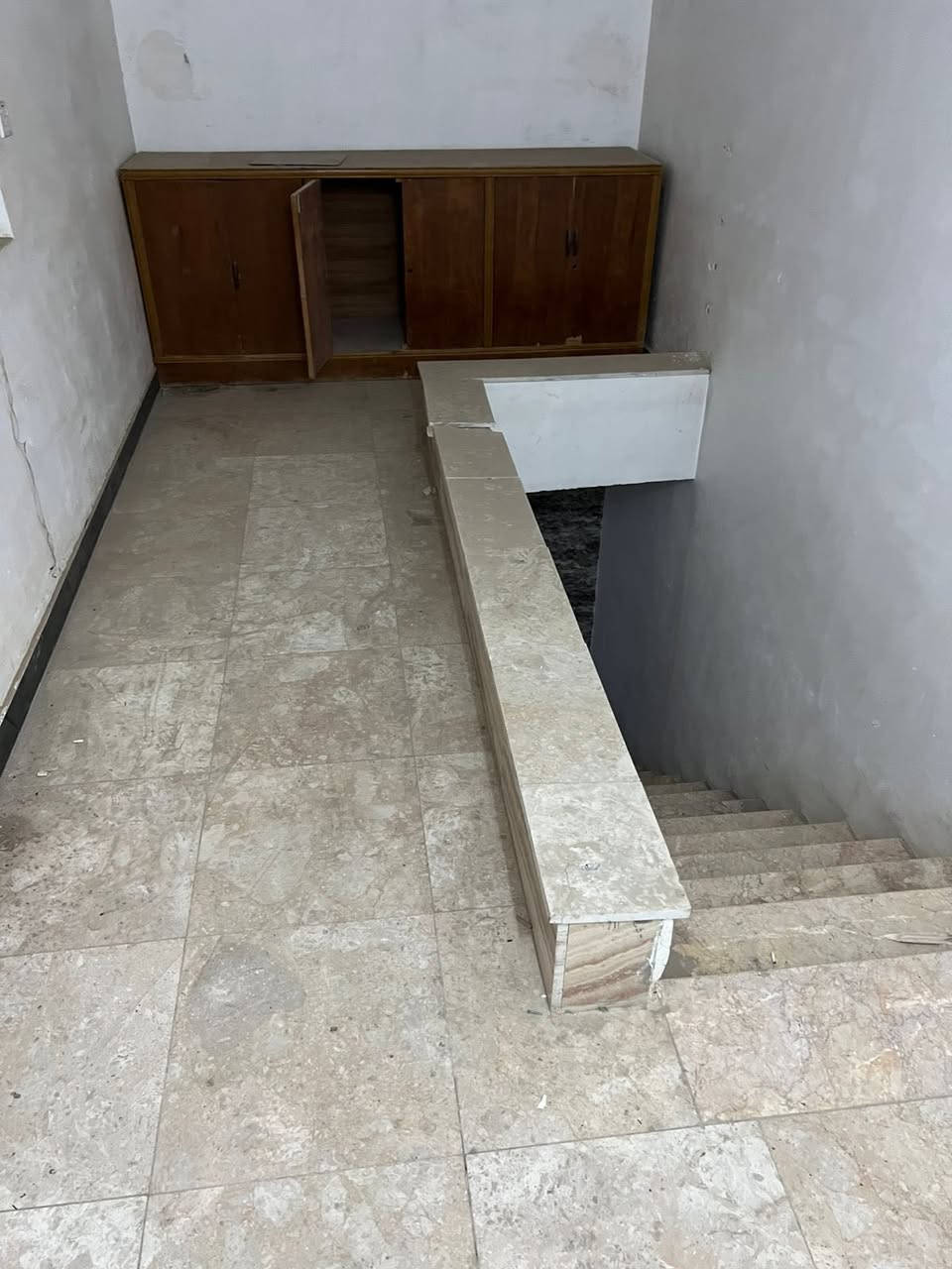 السلام عليكم ..

3محلات وشقه للبيع  المساحه 60متر مربع واجهة6.20نزال 9.70 في زراعي الملحانيه على الشارع الرئيسي خدمات كاملة للأستفسار على الرقم ***********
