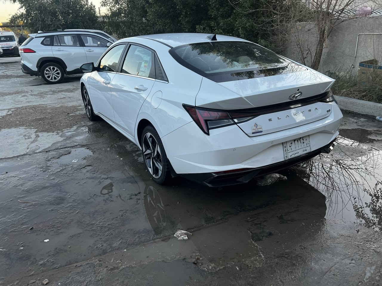 للبيع الانترا موديل 2023 خليجي ماشيه 53الف
مكينه الفين دوش فول موصفات 
فتحه 
تشغيل عن بعد 
بصمه 
حساس خلفي امامي 
ترحيب 
مري شفط اشاير بل مري 
تبريد قطعتين 
جنطه فتح اوتو عند الاقتراب  
شاشه كار بلي مكفوله عده طخه موضحه بل صور ***********
مكان بغداد حي الجهاد السعر ب185
