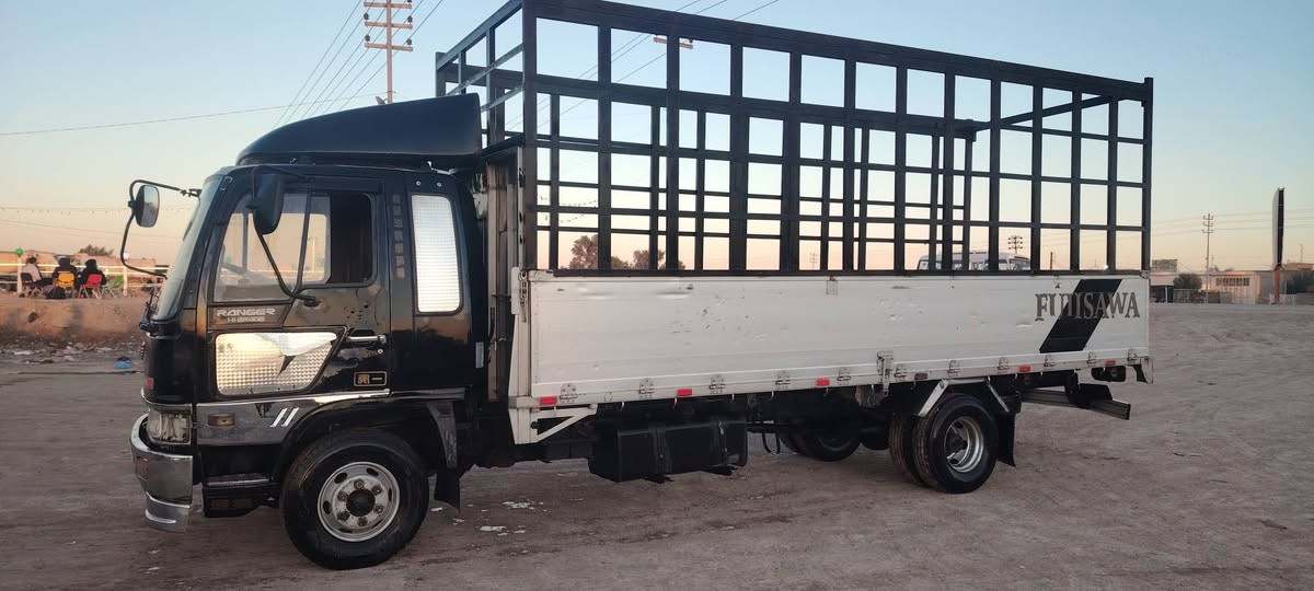 هينو طيره ٧٠سوبر رقم انبار تليفون *********** مكان مركز الكوت السعر ١٤٥
