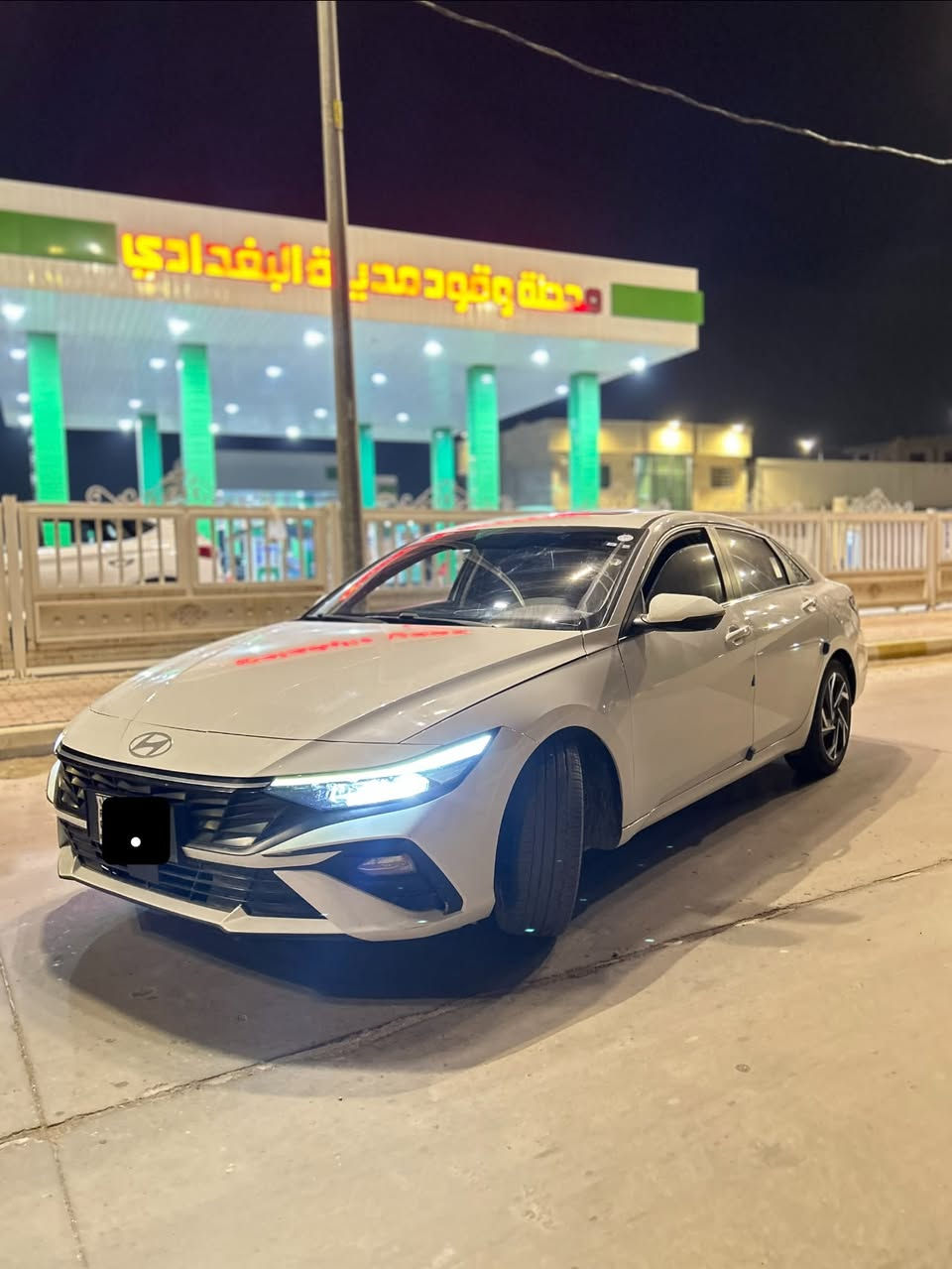 السلام عليكم
النترا 2024 وارد صين 
السيارة مكفولة من كل شي
ماشية73000km

المواصفات معروفه 

بصمة ابواب 

فتحه سقف 

محرك 1500 دبل نوزل 

تحكمات ستيرن

شاشة

كامره دواره 

لايت زنون

سايد بريك بصمة 

اوتو هولد

حساس امامي خلفي

وضعيات قياده 

تبريد قطعتين 

وبعد بيها مواصفات 

سعرها 133 وبيها مجال

ملاحظة: السيارة على ايد وحدة من الزيرو واستخدام شخصي

دهن اصلي وبانزين بس محسن

مكان السيارة بغداد الغزالية الهياكل📍

***********
