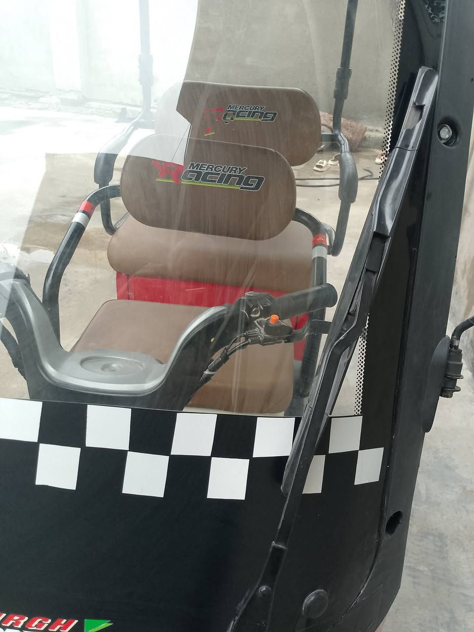 دراجه ثلاثيه العجلات شحن موديل 25نظيفه اخت الجديده.السعر/مليون دينار الاتصال/***********بالخدمه بغداد
