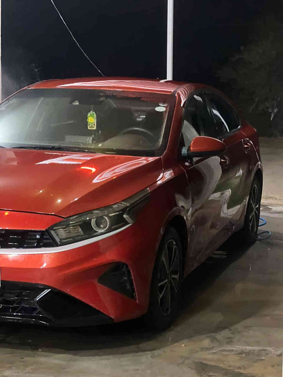 سلام عليكم عندي كيا فورتي ٢٢ لون مشمشي رقم شمالي اريد اراوس كي فايف ***********
