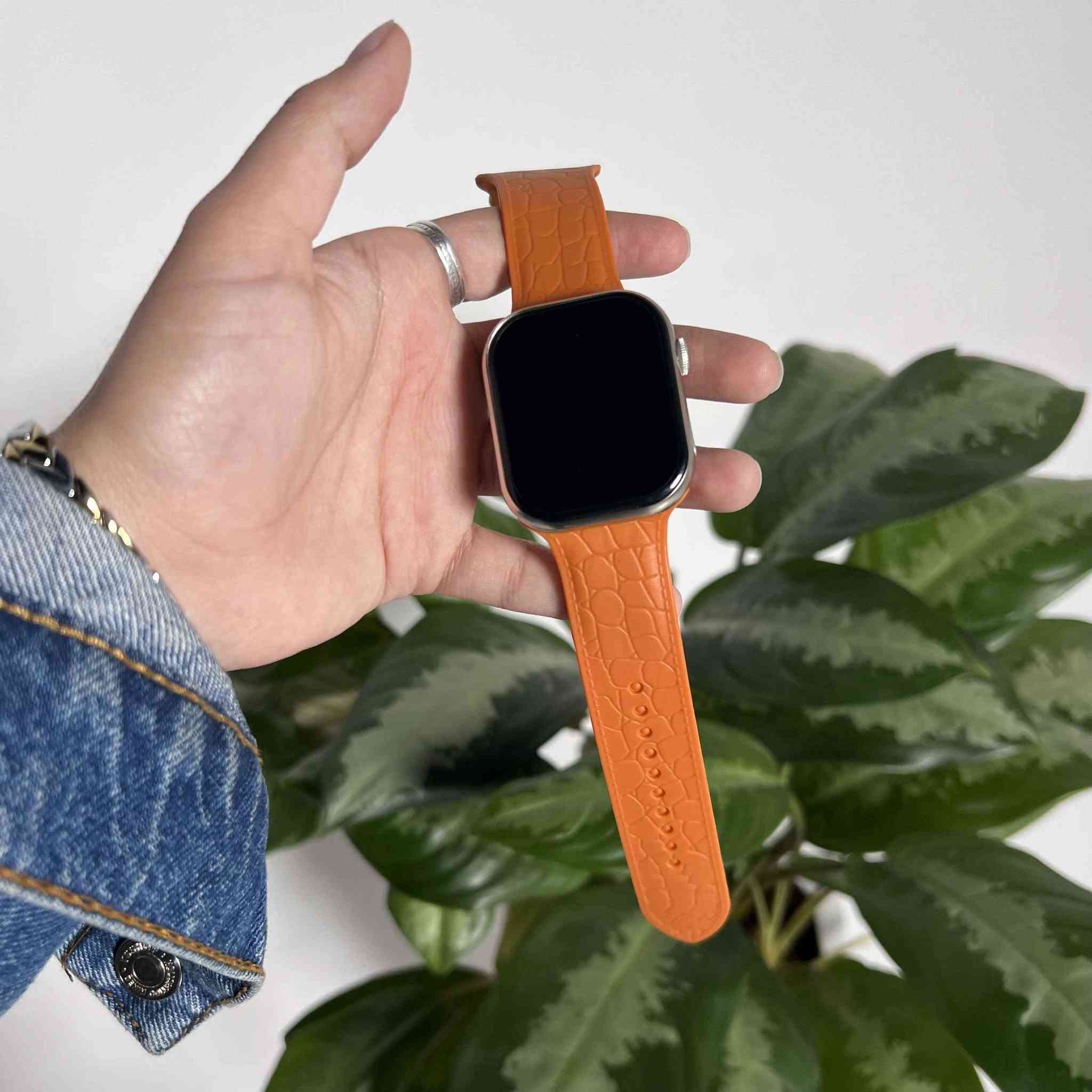⌚✨ خلي يومك أذكى مع ساعة S3000 Pro!

تابع خطواتك ونبضك ونومك بسهولة 💓
استقبل مكالماتك وإشعاراتك مباشرة من معصمك 📲
وتجيك مع سماعات لاسلكية ضمن باكج 7+2 🎧

أناقة + مميزات ذكية في جهاز واحد 🔥 بغداد, العراق


**إذا كنت صاحب هذا الإعلان وتريد حذفه لأي سبب، رجاءا أرسل رسالة إلى الدعم الفني**