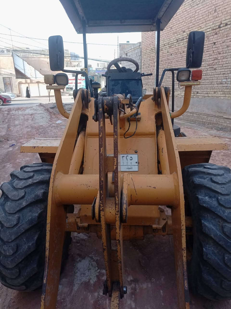 سلام عليكم شفل كوماتسو للبيع موديل 2009 سنويه ل 29 ورقم نجف باسمي للاسفسار ***********
