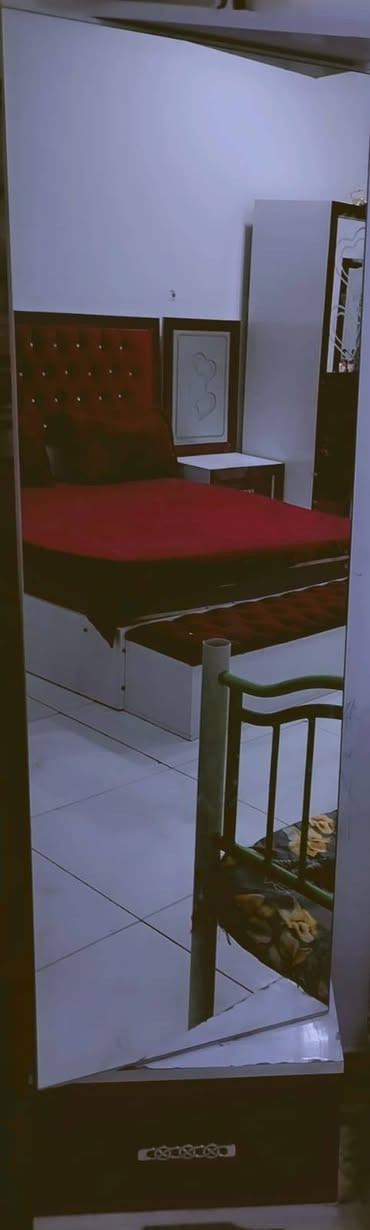 غرفه نوم تركيه مستعمله نضيفه سعرها600وبيها مجال ***********
