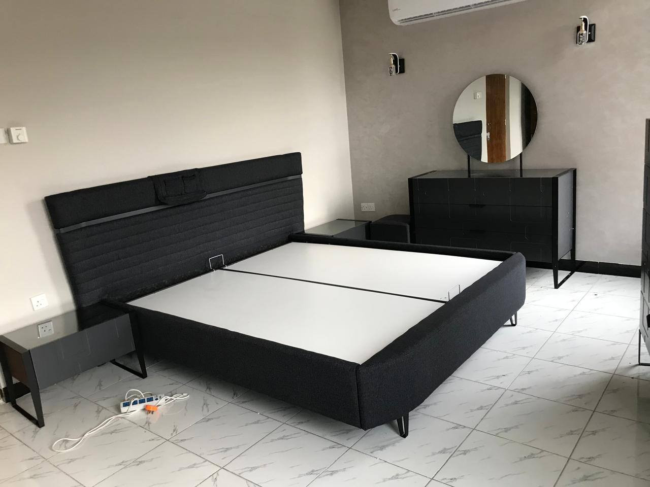 للبيع غرفة النوم جديد من شركة ايدول بل منصور اشتريته ب اربع ملايين وسبعمائة وخمسون الف اريد ابيعها بدون كنتور وميز تواليت المكان بغداد حي الجامعة للاتصال *********** نص غرفة مع دوشك من شركة مادنايت التركية سعر الدوشك اشتريته 500الف(سعر البيع نص غرفة نوم مع دوشك مليون ونص ) جديد جدا
