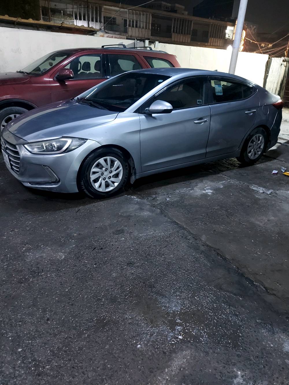 النترا وارد أمريكي موديل ٢٠١٧ حادثها بسيط بالباب موضح بالصور كير ومحرك مكفول مافيها تبديل فقط صبغ الدعاميه للجماليه الاير باك طاك وراجع سستم بالإمارات يعني راجع بلادي على السستم  ماشيه ٦٣ رقم اربيل  باسمي تريد وكاله تريد تحويل بنفس اليوم داخله هزة جديدة تنتهي الشهر ٨/٢٠٢٦
 مكاني بغداد.