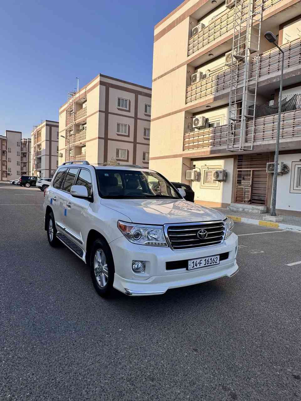 سلام عليكم لاندكروز للبيع 2012 بصره  السونار مرفق معه المنشور سعر 310 بيهه مجال ***********
