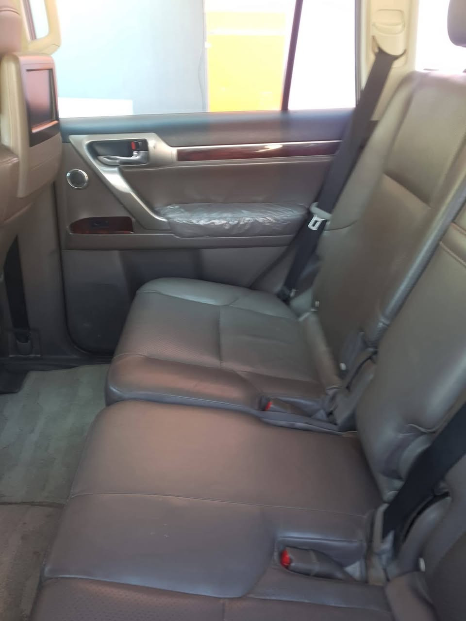 للبيع لكزز برادو موديل ٢٠١٢ خليجي بريمي ٨ سلندر حجم المحرك ٤٦٠٠
رقم بغداد جديد انكليزي مع هزه ومفحوصه لغاية ٢٠٢٩
المواصفات:
رادار +حساسات +جكات رفع +موازنة ميلان
شاشات عدد ٣
مكفوله محرك مع الكير 
السيارة بيه صبغ قطعتين اثر شخوط باب مع جاملغ خلفي الجهه اليمنى
الكراسي الامامية كهربائية مع تبريد وتدفئة
تشغيل عن بعد مع بصمتين 
دخول ذكي مع ترحيب
كشنات جلد
كتلوك مع العده الاصليه
زراكات اضويه 
تبريد ٣ قطعة 
السعر (٢٣٠ورقة ) وبيه مجال بسيط 
الاستفسار الاتصال بالرقم ***********
مكان السياره الديوانية
