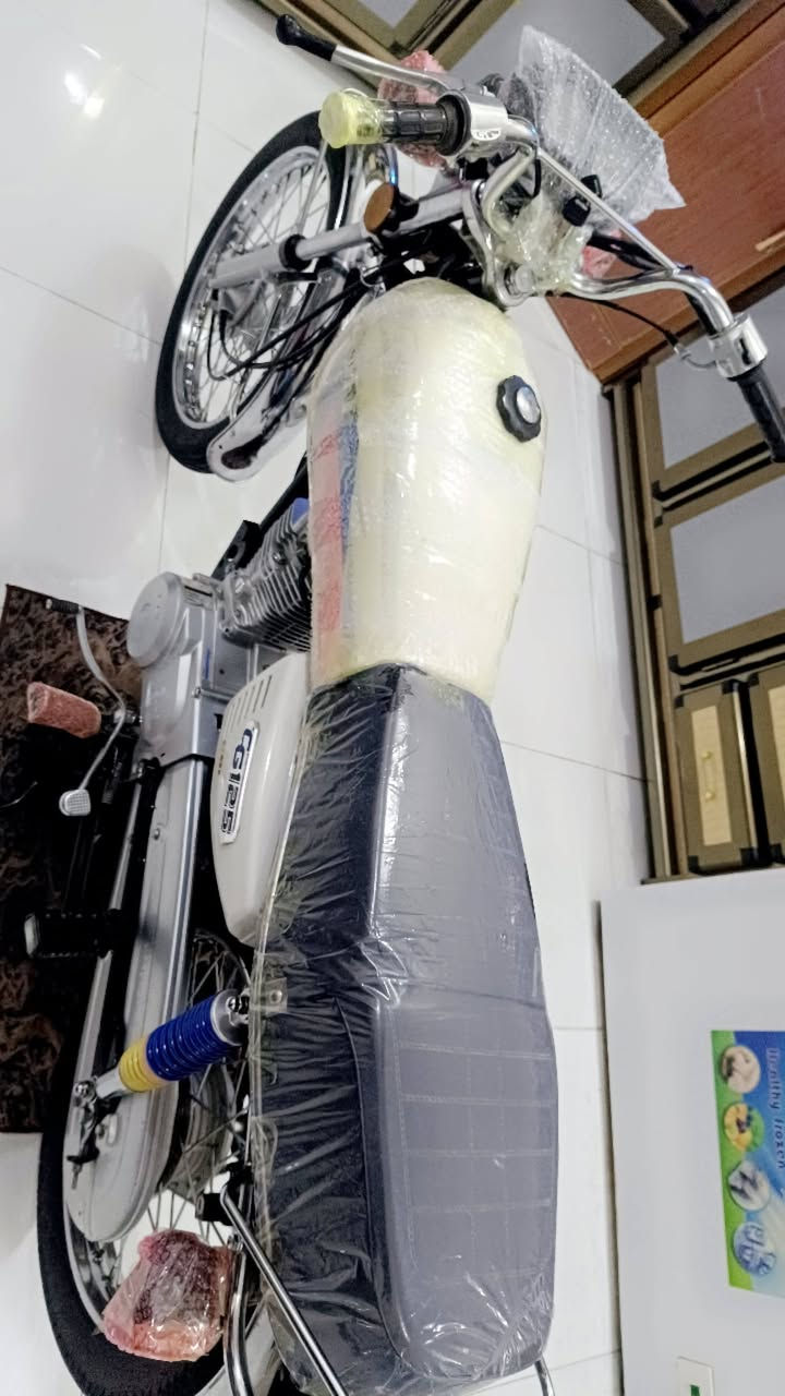 السلام عليكم نامه امتياز سونك موديل 2025الباب الاول معروفة بعد قويه وجديده مال جنايه بعد احله  من الصوره اوراق مال وكيل كاملات 5اوراق الشراري يتصل مكاني حله شاوي يم فلكت غرفت التجاره السعر مال بيع مال بيع 600 وهذا رقمي ***********
