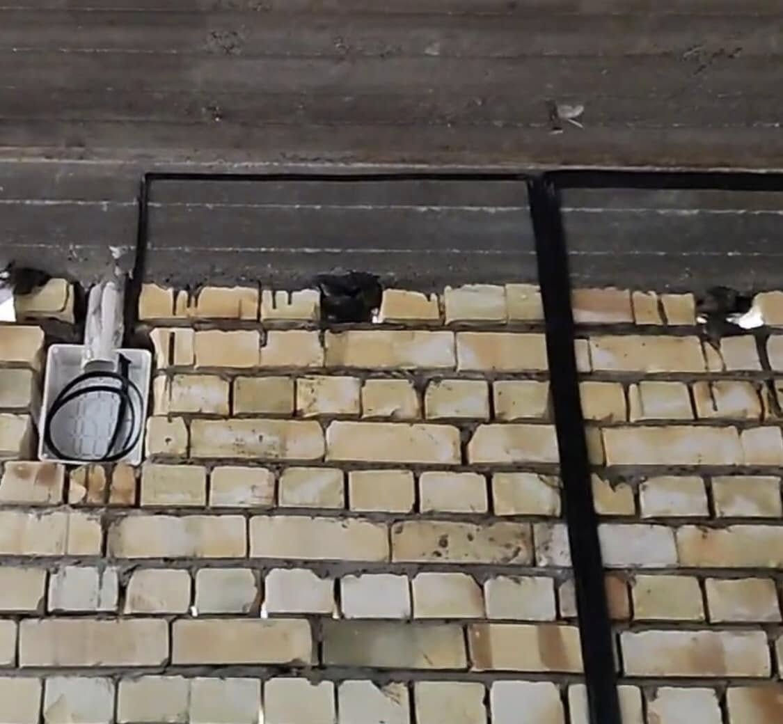 السلام عليكم - تأسيسات كهربائية 
( شبكة بواري او سيمنز )
+ تنصيب سبالت 
+ تنصيب كامرات 
+ترميم البوردات القديمة 

بغداد :📍

هاتف : ***********

متواجد : فيسبوك / واتساب
