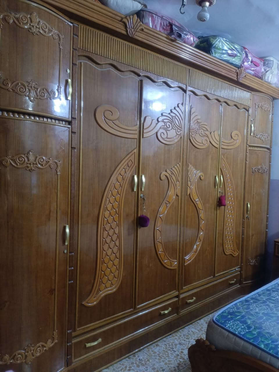 غرفه نوم انجاره للبيع ***********5
