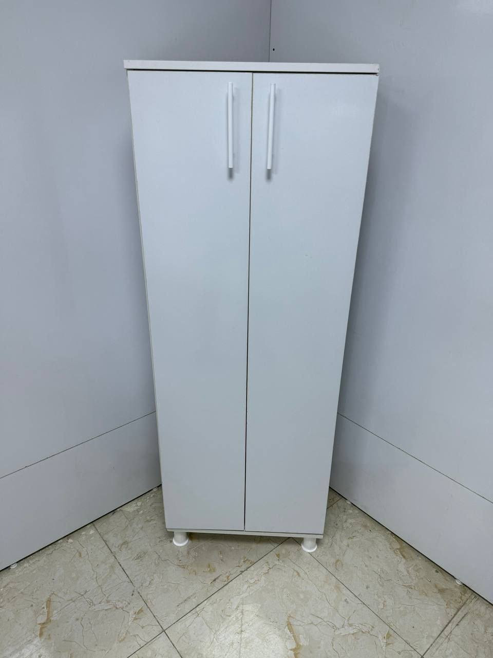 جزامه خشب 

القياسات 
165 سم الارتفاع 
 60 سم العرض 
33سم العمق 

السعر 100 الف
التوصيل بغداد 5 الاف 
محافظات 10 الاف 

المحافظات المشموله بالتوصيل 

(كربلاء بابل نجف ديوانيه سماوه ناصريه عماره البصره صلاح الدين ديالى واسط الأنبار 👈🏻رمادي + فلوجه )


**إذا كنت صاحب هذا الإعلان وتريد حذفه لأي سبب، رجاءا أرسل رسالة إلى الدعم الفني**