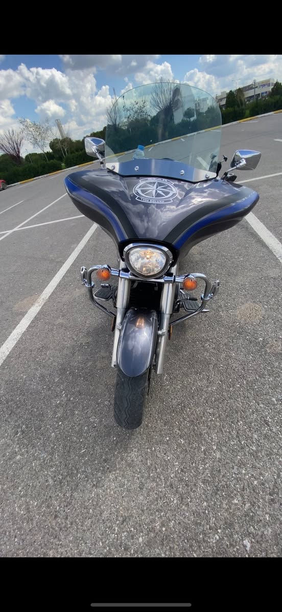 سلام عليكم
للبيع 
Yamaha V Star 1300 Deluxe 2014
فئة الديلوكس — أعلى فئة / الدراجه جديده مثل ماموضح بالتصوير مكانه اربيل 
/ بس الجاد بالشراء يتصل ***********
