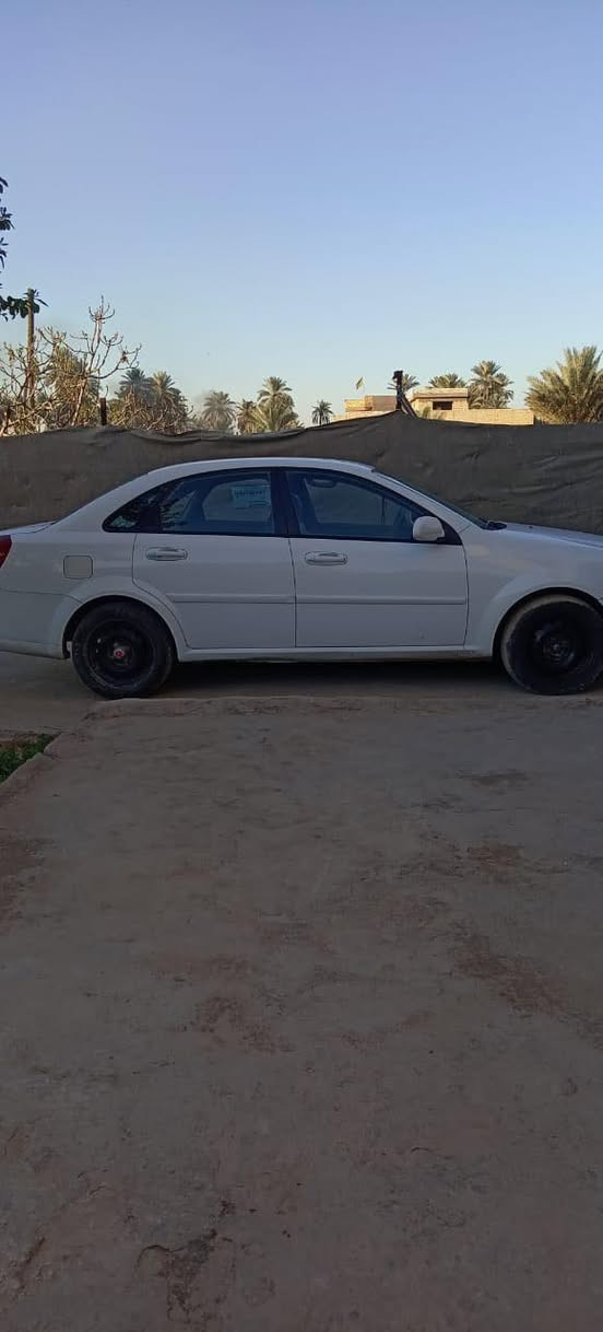 Optra
اوبترا 2011 رقم انكليزي الجديد 

مداور مباشر رقم قادسية
مكفولة عدا صبغ بالدوسة
سعر ٨٥ المكان حلة
تلفون 
***********
