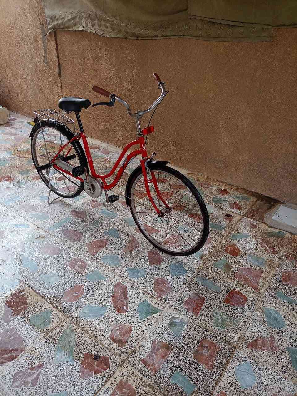 بايسكل للبيع الحجم 26/ سعر 70مكاني ديالى  بعقوبه***********
