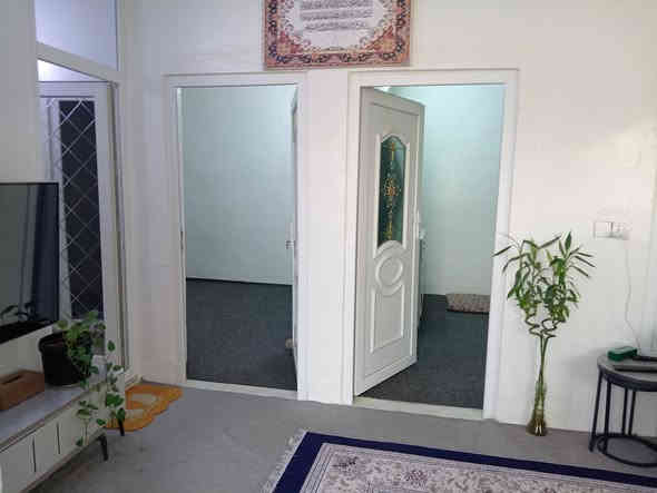 دار للبيع مساحة 130متر بيت جديد مابي اي نقس منطقه شورجة قريب تكية شيخ فواد زايد قريب مطعم سيد ***********
