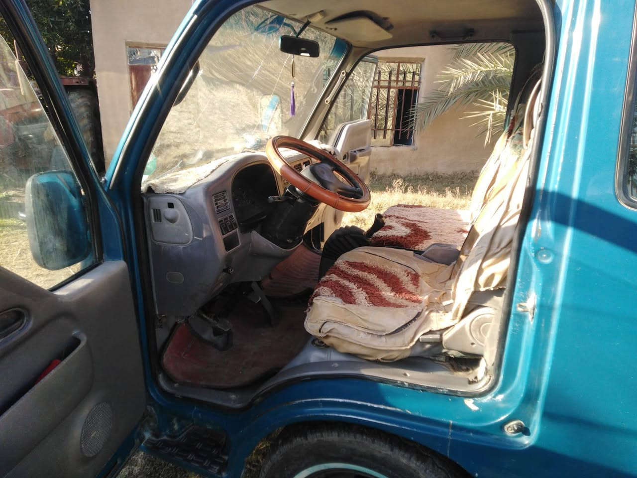 السلام عليكم
كيا فونتيرا ٢٠٠٠ رقم ديالى بأسمي التحويل ثاني يوم السنويه بعدله شهر و تسقط  المحرك والكير والشاصي كفاله والكهربائيات شغالة مكان السيارة ديالى 
السعر ٥٥ وبيه مجال
للأستفسار الاتصال ***********
