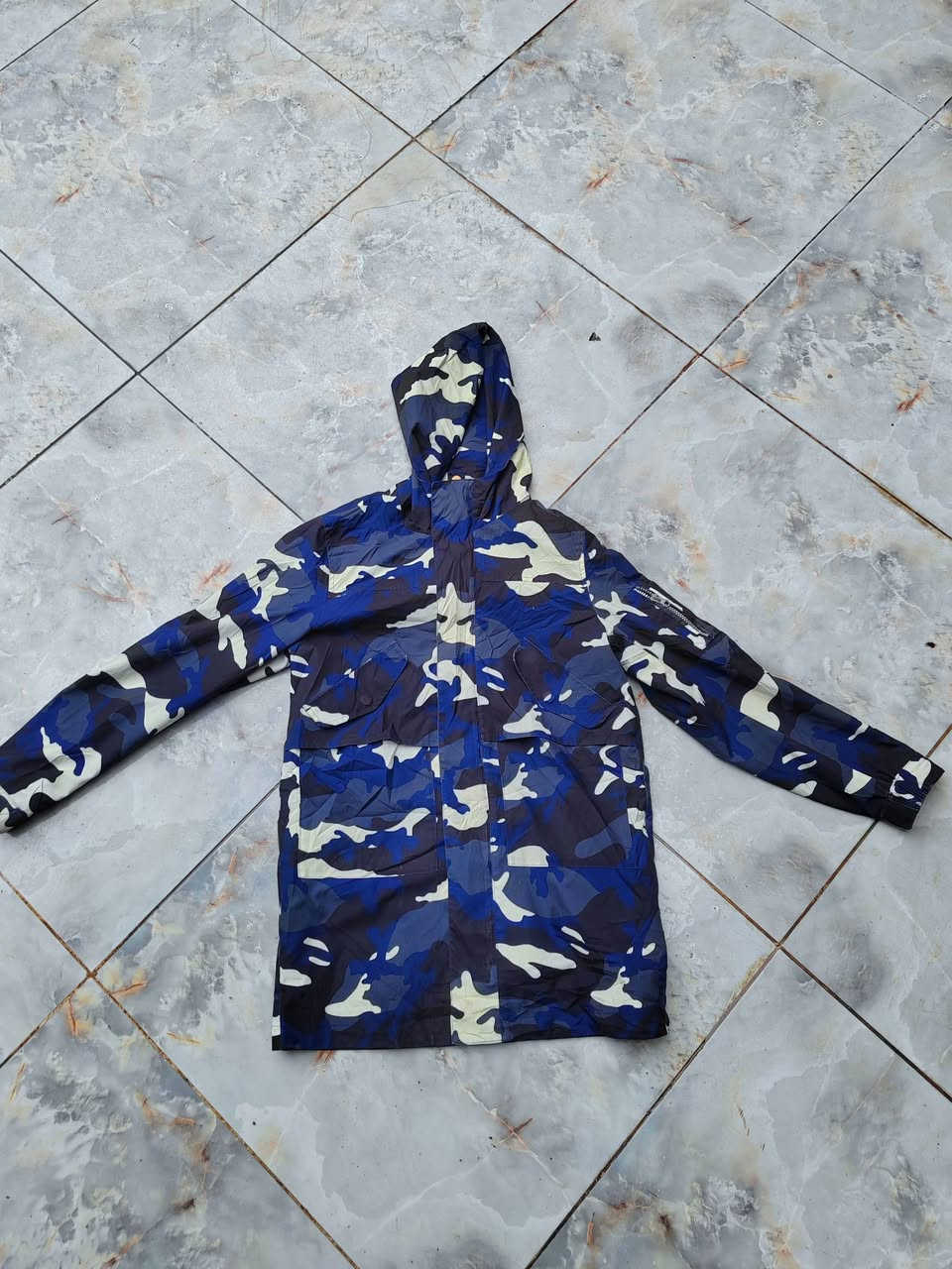 سلام عليكم
قمصله أطفال ولادي بناتي ابيع شلعه وحده شليف يحتوي عله 63 قمصله
ب 30 ألف يعني تطلع القطعه ب 500 دينار 
القطع كلش حلوه وجديده
 ***********
