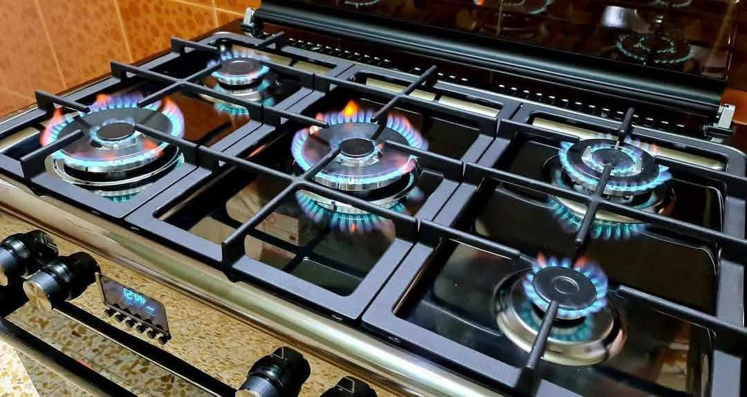 السلام عليكم ورشه تصليح كافه انواع الطباخات صيانه موقعيه الاتصال على رقم الهاتف***********
