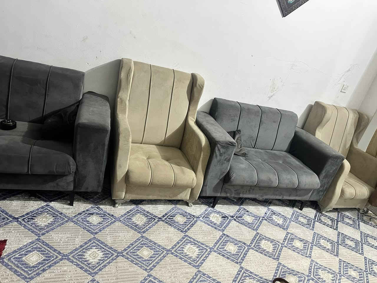 تخم مستعجلين عليه قفل قفل بدون متعامل 200 الشراي يتصل مابيلا كسر ولا شك ماخذي 500 نبيعه 200 الشراي  يتصل ع الرقم 

‭0776 290 4332‬
