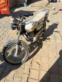 مكلف بل نشر دراجه كدامك دراجه نضيفه برقي ما مفتوح بيها وراقها كامله  ا...