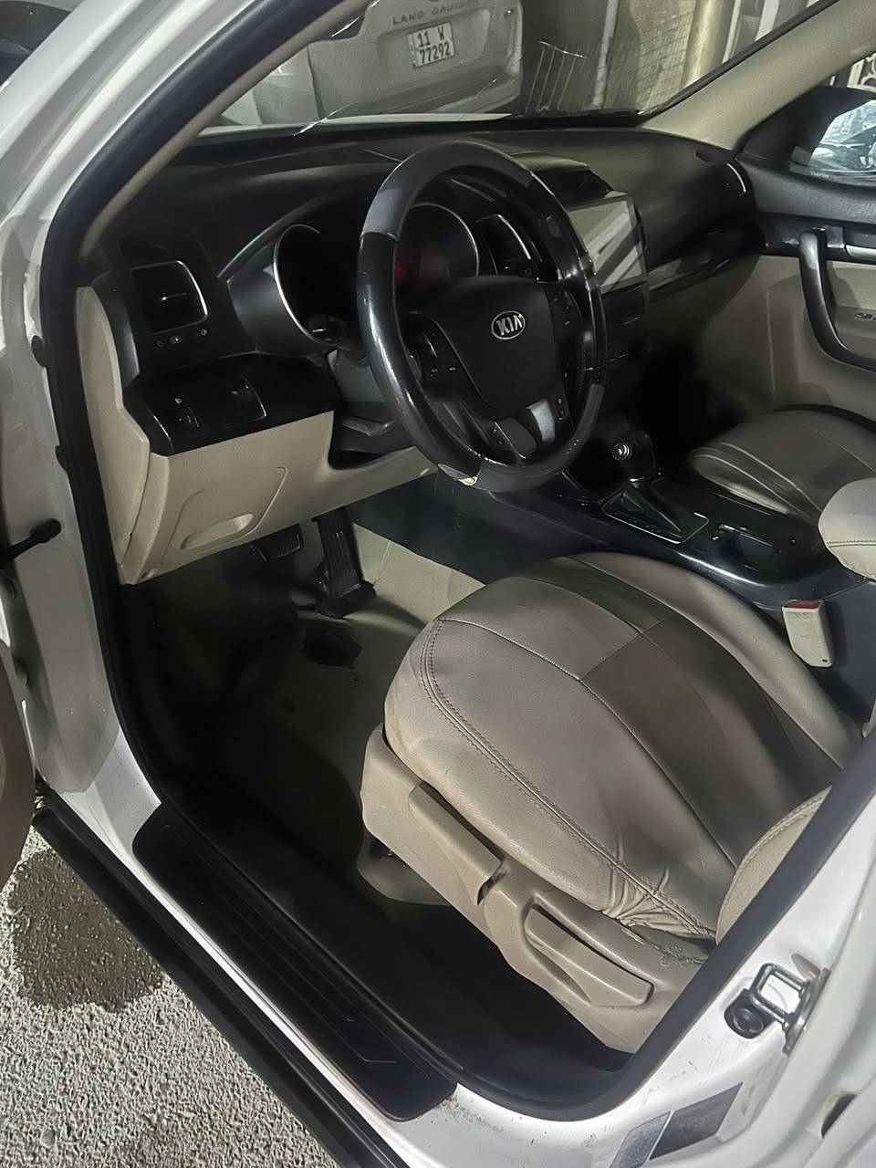 سياره سورنتو خليجي محرك 4 سلندر سياره نص فول السعر 165 بيه مجال ***********
