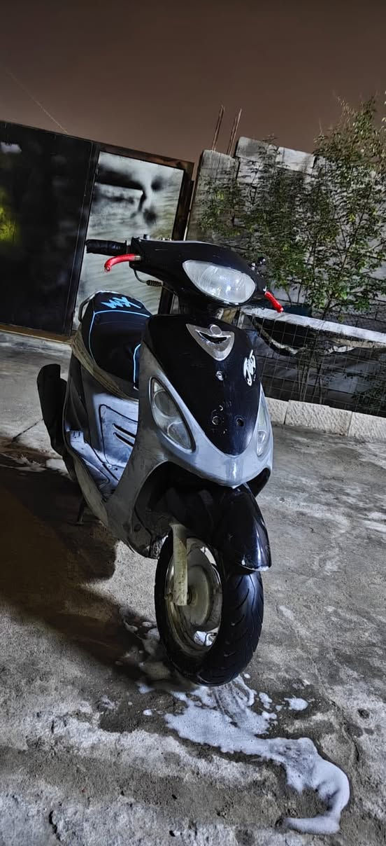 السلام عليكم دراجه ماكس للبيع السعر 525 عنوان الزبير المكصب هاتف ***********
