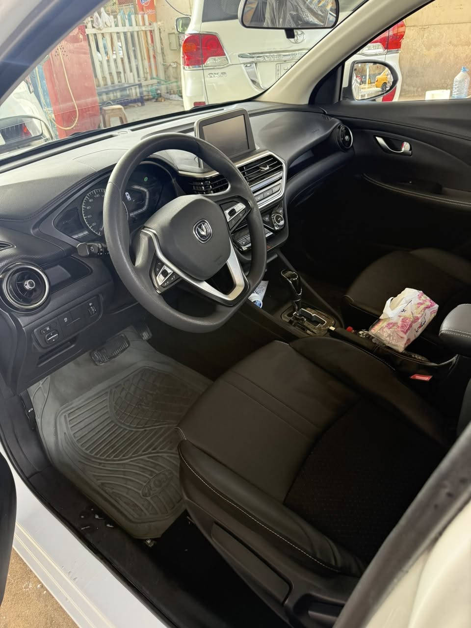 السلام عليكم 
للبيع شانجان L7 موديل ٢٠٢٥
ماشية ١٢ الف
مكاني بغداد
***********
السعر ١٠٥$
