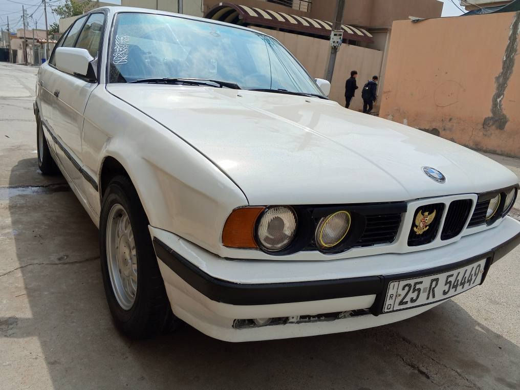 رقم کرکوک سنوی جدید  ٚبسمی .گیر عادی .مودیل89..کلشی بشرط.صبغ عام لجمالیة.مكینة 520کبس بشرط ..سیارة جاهز مابی نقص.هاتف .و .واتساب *********** كركوك, العراق
