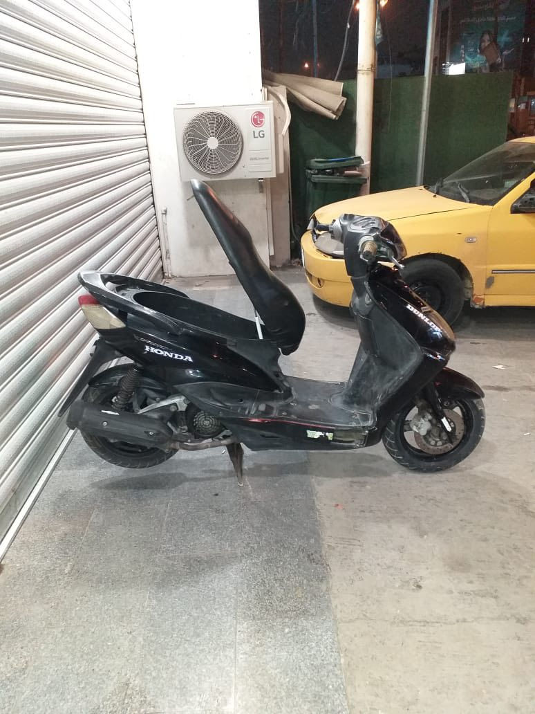 سلام عليكم سكنس نثيه ابلاديه برغي ما مفتوح منه مكينه بلاديه السعر450 وبيه مجال قليلل مكاني بغداد دوره ***********
