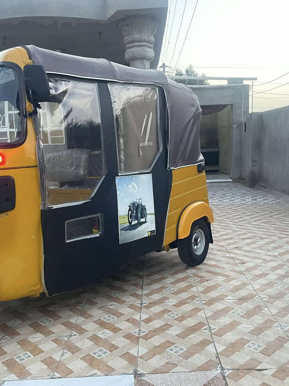 تكتك لبيع 2019 شهر 11رقم وسنويه مداور ثاني يوم سعر 5500وبيها مجال لخاص مقفول 🔐 لتواصل عله رقم ***********
