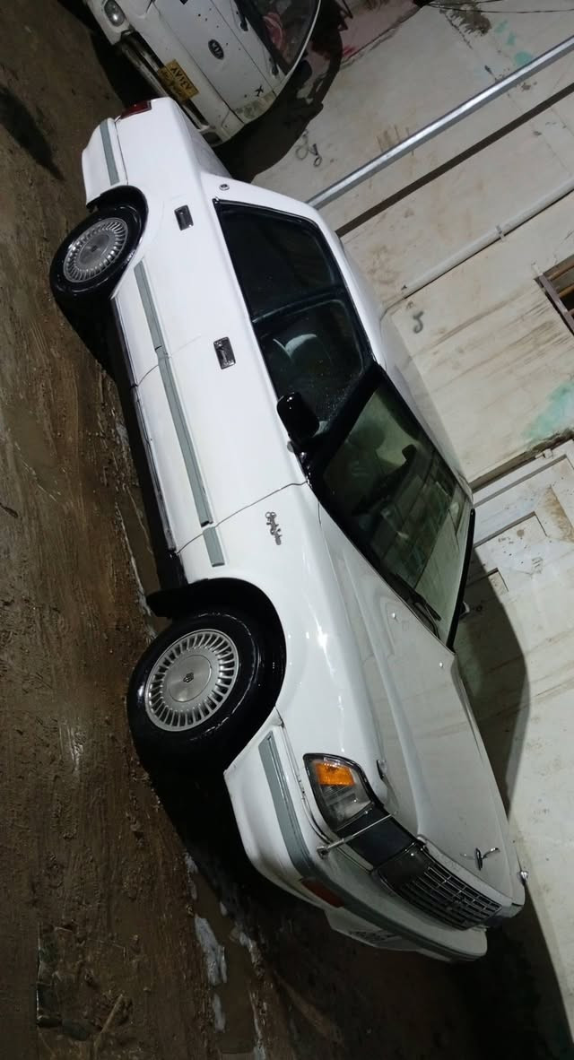 سلام عليكم هارتوب اللبيع مديل 91كفاله من الكص والنقل والعيب الشرعي  السياره جاهزه رقم انكليزي نجف محرك وكير بطه ثنين ونص حداديه حلو تبريد عاطل غرفته حلو السياره   راعي يريد مداور كبل عقد مروري مكاني كوفه والمالك هم كوفه يداوم بل مرور سنويه 2030 اذا رقمي *********** وإذا اكو مراوس هم اراوس بس ياباني
