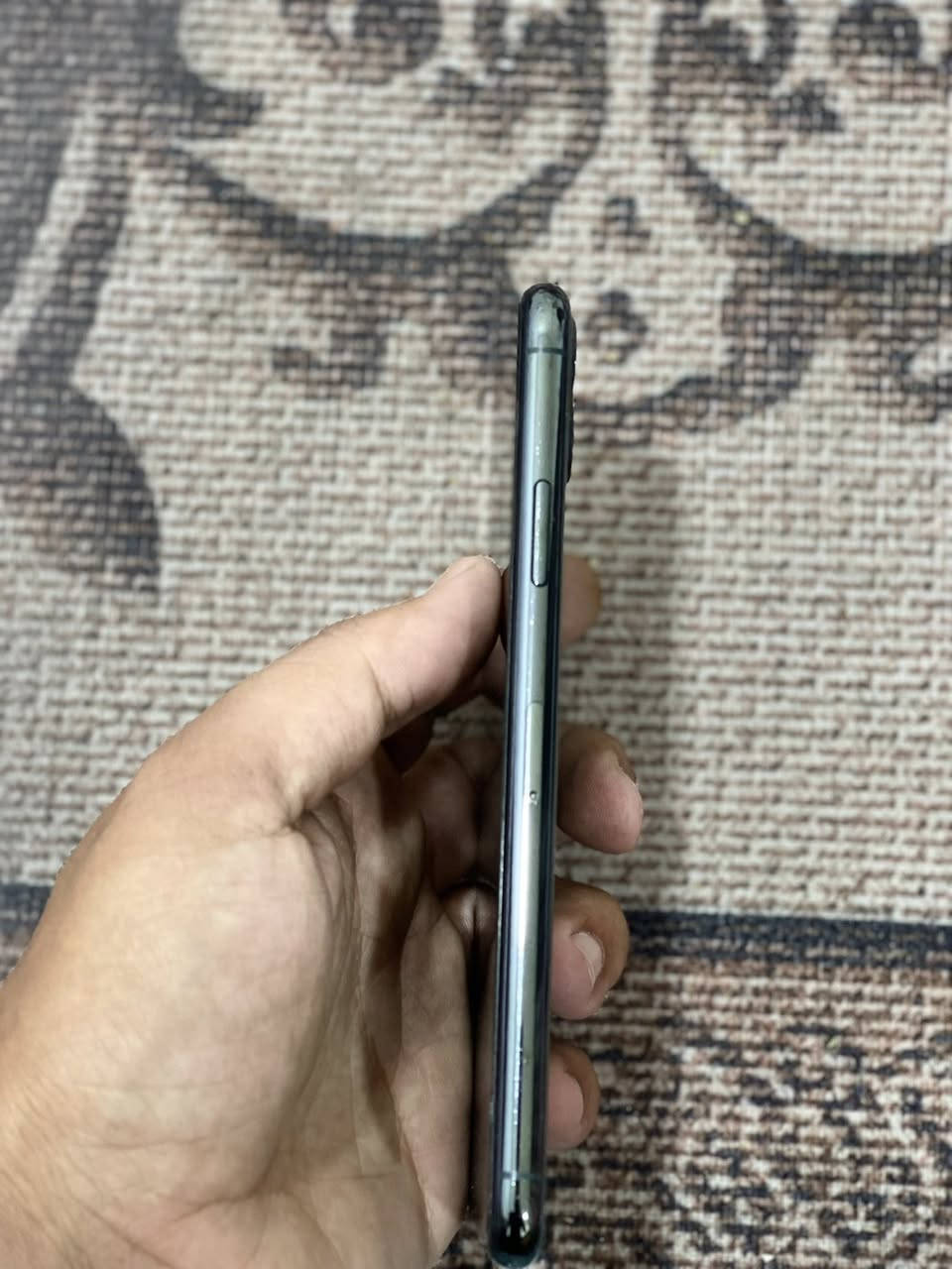 السلام عليكم 
للبيع ايفون 11 برو ماكس ذاكرة 256 مبدل بطارية وشاشة للامانة ممتئكد بس حتى اذا مبدله فاصليه ام 3 خيارات فيس ايدي واكف والجهاز مثل مشوفون نظيف مبي اي شخط او كسر سعره ب200 قفل 
مكاني بغداد حي العامل 
***********
