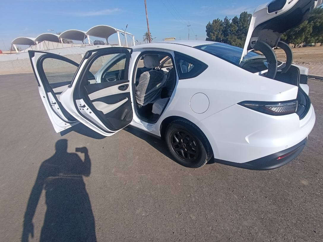 زيرو تريدها مرقمه تريدها بدون سبوع لاخ تترقم تصير ١٣٥ ورقه اذا بدون ١٣٠ ورقه مكاني سلمان باك المدائن غراضها كامله مراوس ميخالف ***********
*********** بغداد, العراق
