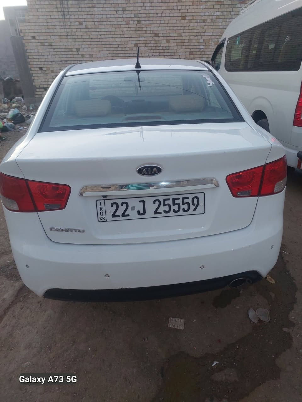 السلام عليكم سيراتو موديل ٢٠١٣ بيه ٣قطع صبغ بدون دواخل ميكانيك جاهز من كلشي الشراي يتصل***********
