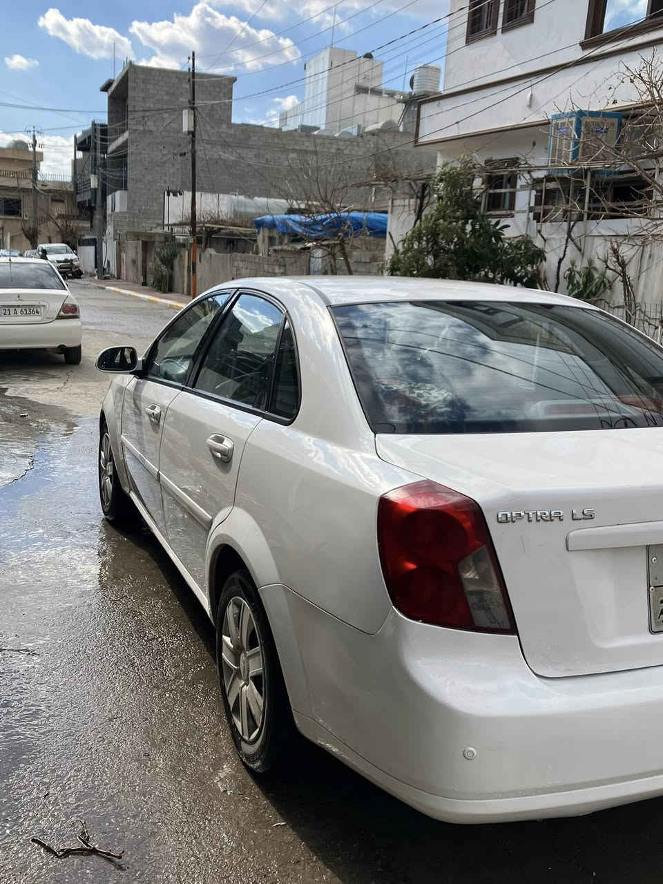 سڵاوتان لێبێ  ئۆپترا مۆدێل  ٢٠٠٩  سەیارەکە بەس ماشەڵای ئەوێ نمونە لە جوانی چوار تایەی لۆکی لەژێرە  نرخی ٦٩ گەڵاو مەعامەلە یەکی برایانە  گۆرینەوەش ئەکەم بە شتێک بەدڵم بێت 
ژ.م ***********
