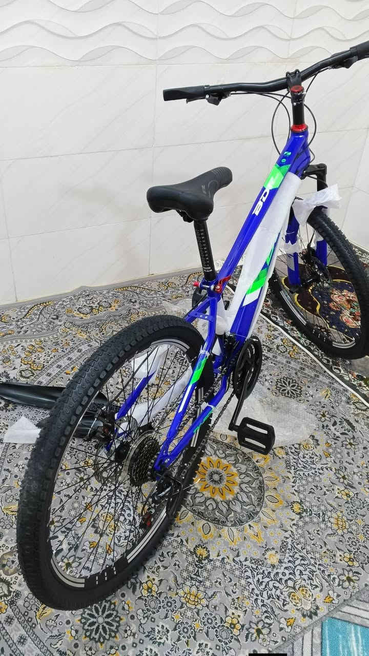 سلام عليكم بايسكل اللبيع جديد ما مستخدم 24 حجمه سبعه كير  دبلات اليكدام رايده 130  وبيه مجال قليل  هاذ رقمي *********** وبيه واتساب
