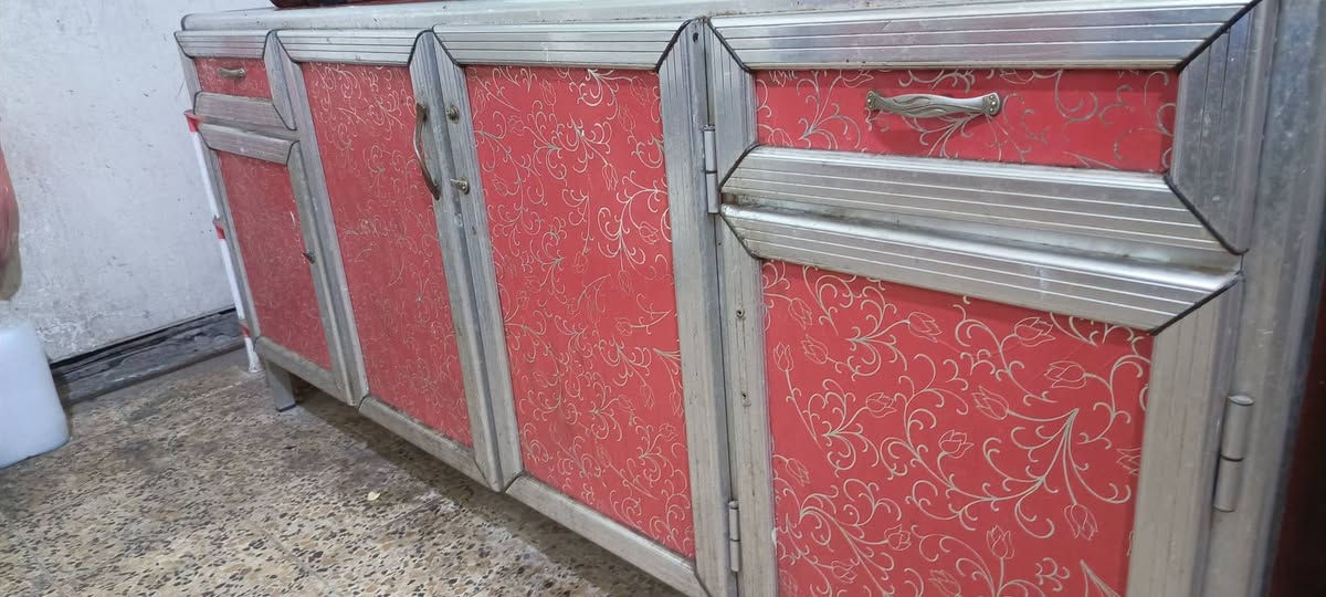 كاونتر وملحق لبيع بسعر 100الف قفل الاتصال بالرقم ***********واتساب فقط
