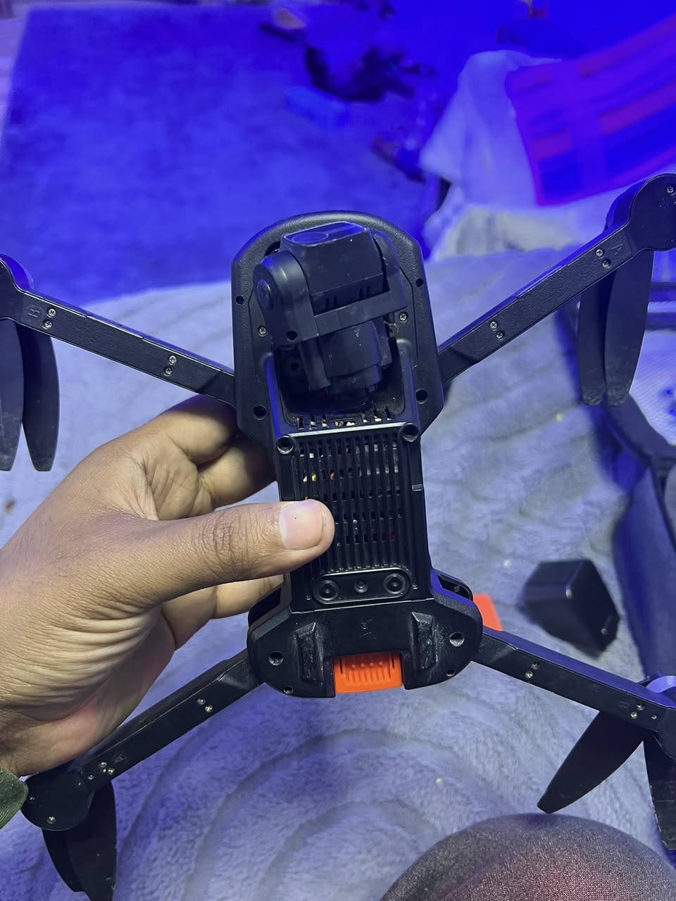 السلام عليكم درون للبيع L800pro2 قيم بالي يرضي الله الدرون كمبل 3 مدى 1500 ارتفاع 300 
مكاني بغداد ويوجد توصيل


**إذا كنت صاحب هذا الإعلان وتريد حذفه لأي سبب، رجاءا أرسل رسالة إلى الدعم الفني**