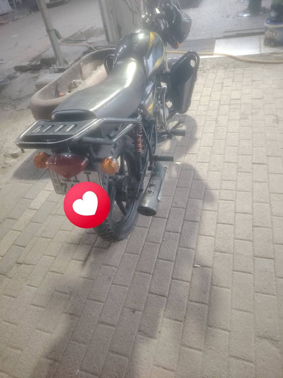 بوكسر مرقم  موديل 23 رقم بغداد بأسمي تحويل ثاني يوم دراجه خير من الله مكينتها خرسه مكاني بغداد مدينه ***********
