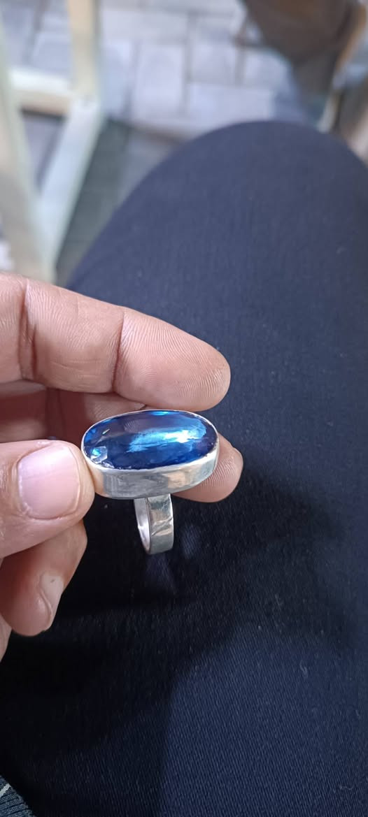 ياالله السلام عليكم متاح خاتم توباز مترش اكثر من 3 سم طول الحجره صياغه عراقيه ثقيله مكاني السماوه ***********
