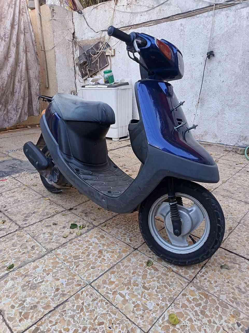 سلام عليكم دراجه بطه موديل 2003 صار كم شهر طالعه من الحويه معرض الحمداني الوصل موجود بالمنشور برغي مامفتوحه بيه سلف هندر كهربائيات شغاله مكينه ناعمه السعر 550 وبيهه مجال مكان كربلاء حي القادسية ***********
