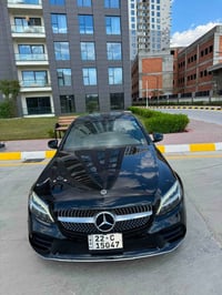 شباب للبيع مارسيدس C300 موديل 2019 السيارة حلوة ونظيفة كير ومحرك مكفول...