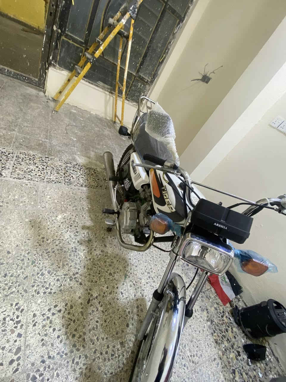 تايكر ايراني اربعه كير موديل 22دراجه حلوه ونضيفه هندر واحد اوراق موجوده 500وبيه مجال رقم لتصال ***********
بيه نواقص خفيفه مكان بغداد شارع فلسطين
