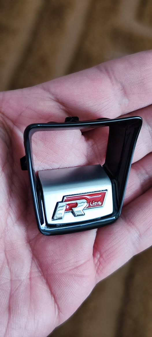 علامة ستيرن ريد لاين ، سعر القطعة 15 مع التوصيل ، تدعم فولكس واجن GTI R-Line R بولو T5 جولف باسات شيروكو جيتا بيتل تيجوان ماجوتان توران آرتيون GTD CC T-ROC طوارق شاران تافندور لافيدا بورا ساجيتار ثارو تايترون تيراون تيراونت فيلران .


**إذا كنت صاحب هذا الإعلان وتريد حذفه لأي سبب، رجاءا أرسل رسالة إلى الدعم الفني**